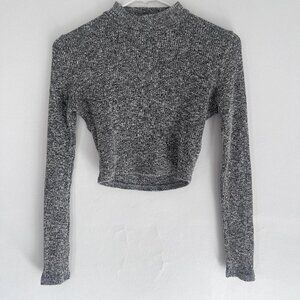 Long Sleeve Grey & Black Ribbed Knit Crew Neck Cropped Knit
